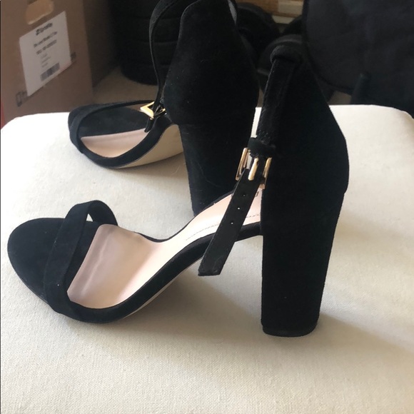 Also sandals - Picture 2 of 2